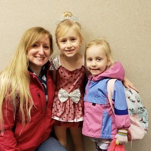 Meet your Posher, Stephanie